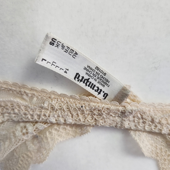 b.tempt'D Lace Bralette - Picture 10 of 11